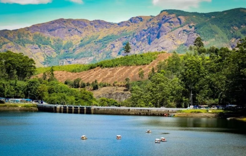 Happy Tours Gallery Image